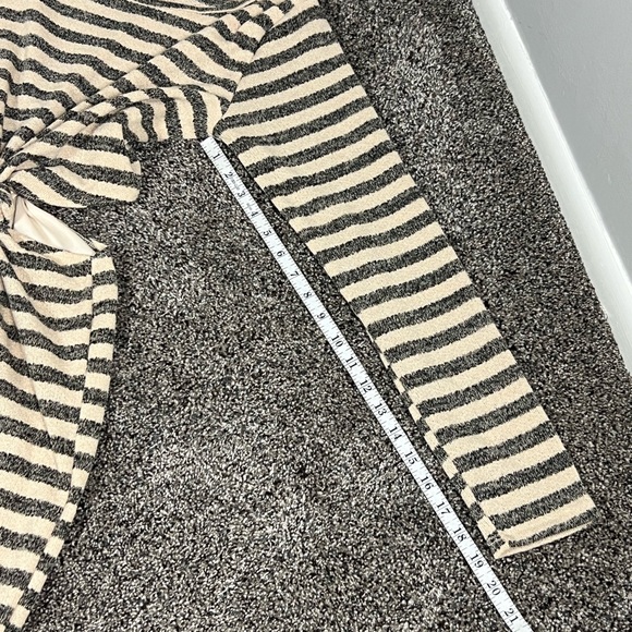 Anthropology’s.  Chrysanthemum Dress Sz. S - Picture 9 of 13